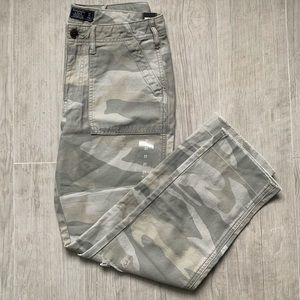 Low Rise Slim Boyfriend Jeans